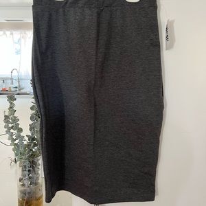NWT Soft Casual Pencil Skirt by LA Hearts. Gray size L